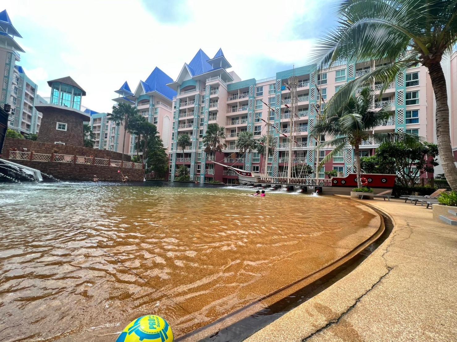 Aparthotel Grande Cariibbean Pattaya By Thita Extérieur photo
